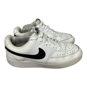 Nike Sneaker Men's Size 9 White Court Vision Low Top CD5463-101 Preppy Casual